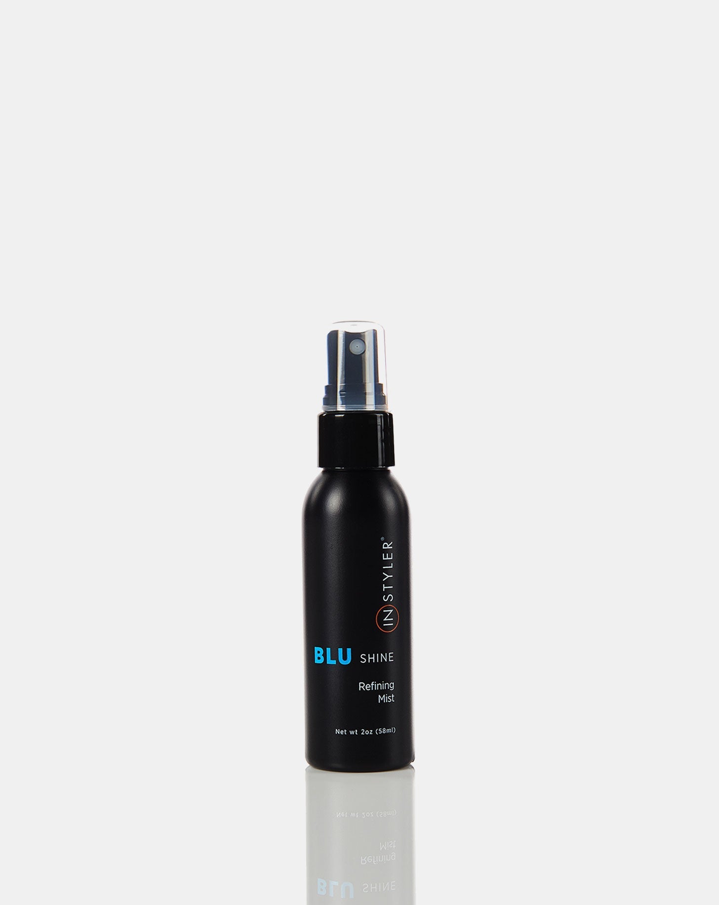 Instyler Shine Refining Mist model photo